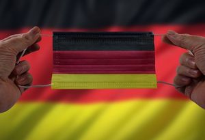 Deutsche Flagge als Maske